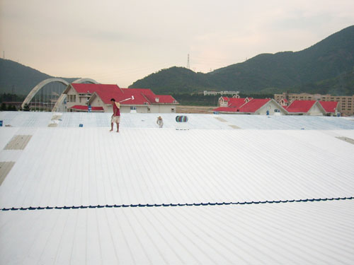 金屬屋面隔熱防腐